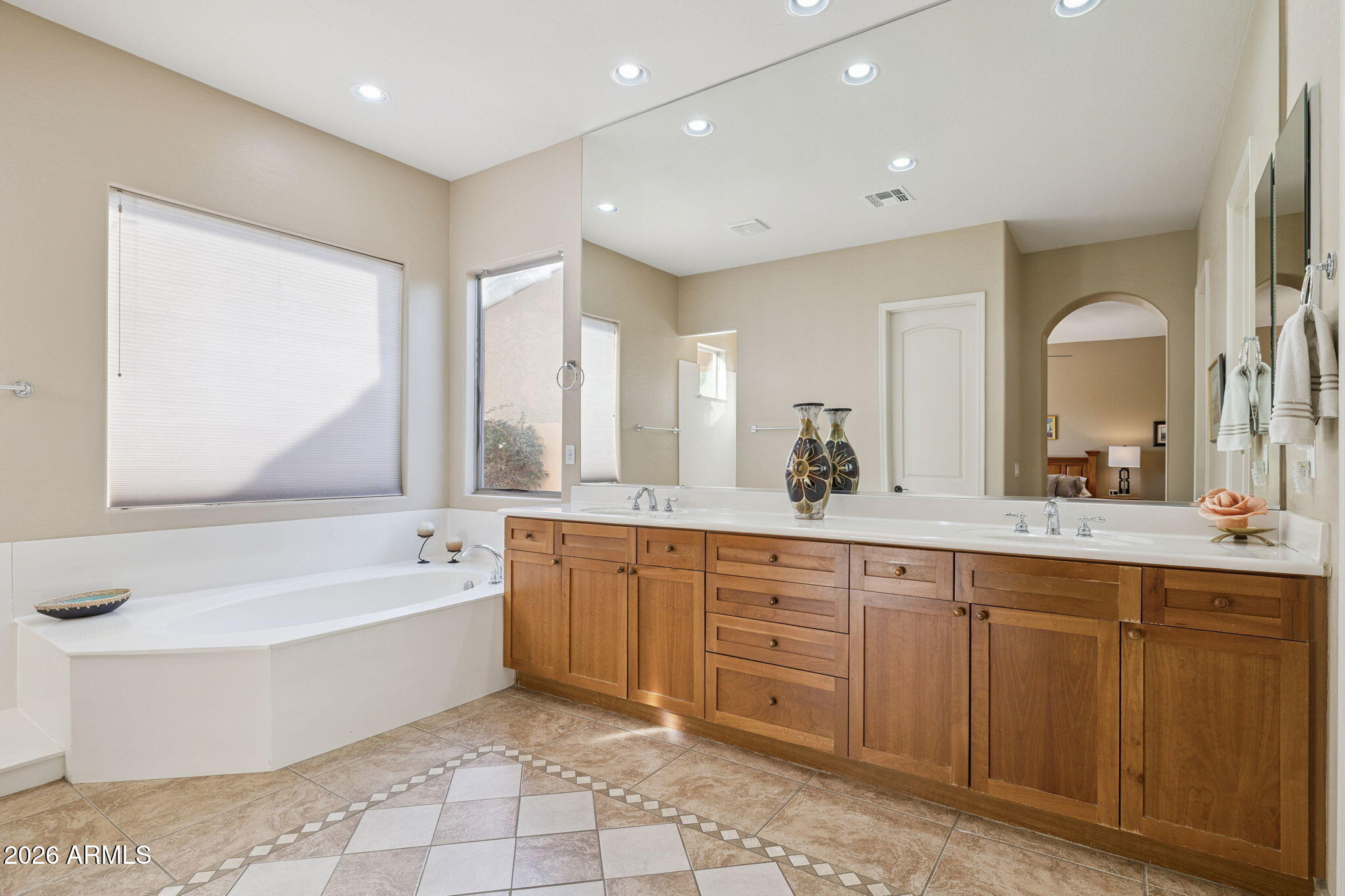 SUPERSTITION FOOTHILLS - Residential