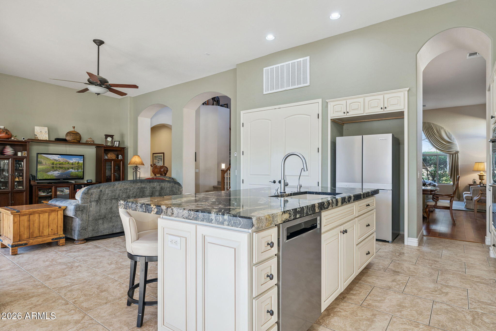 SUPERSTITION FOOTHILLS - Residential