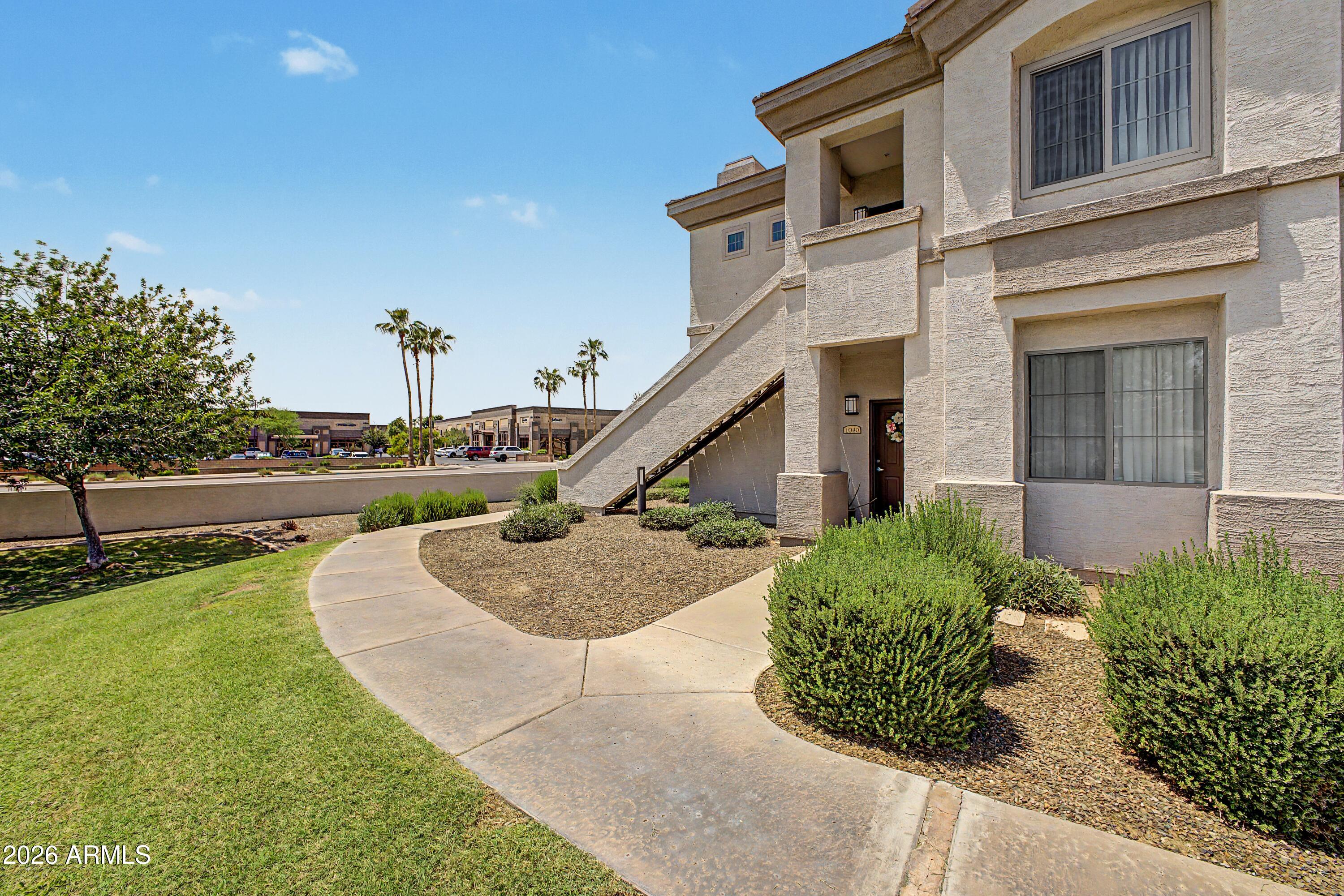 1941 S PIERPONT Drive 2040