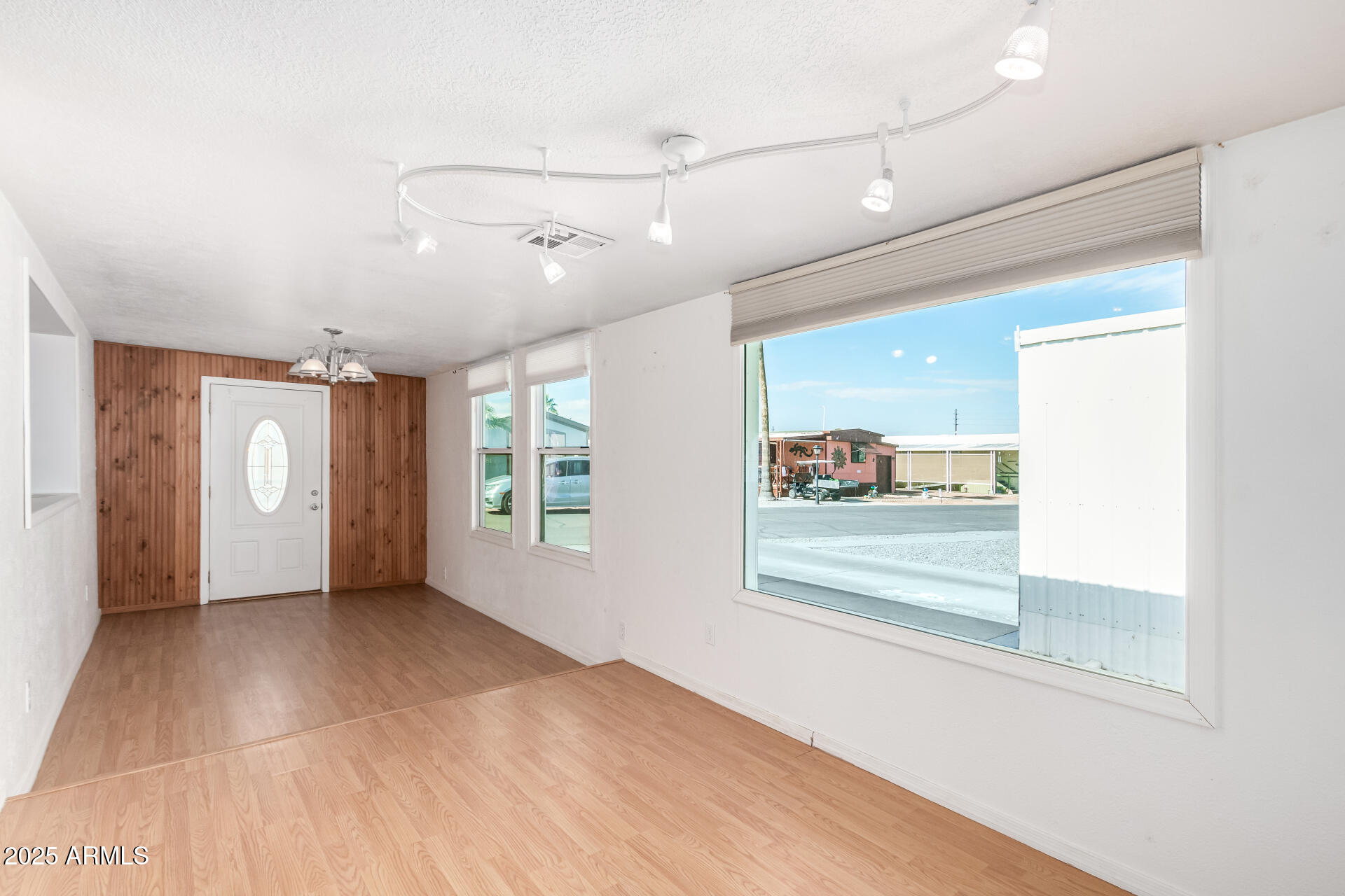 747 E GERMANN Road 67