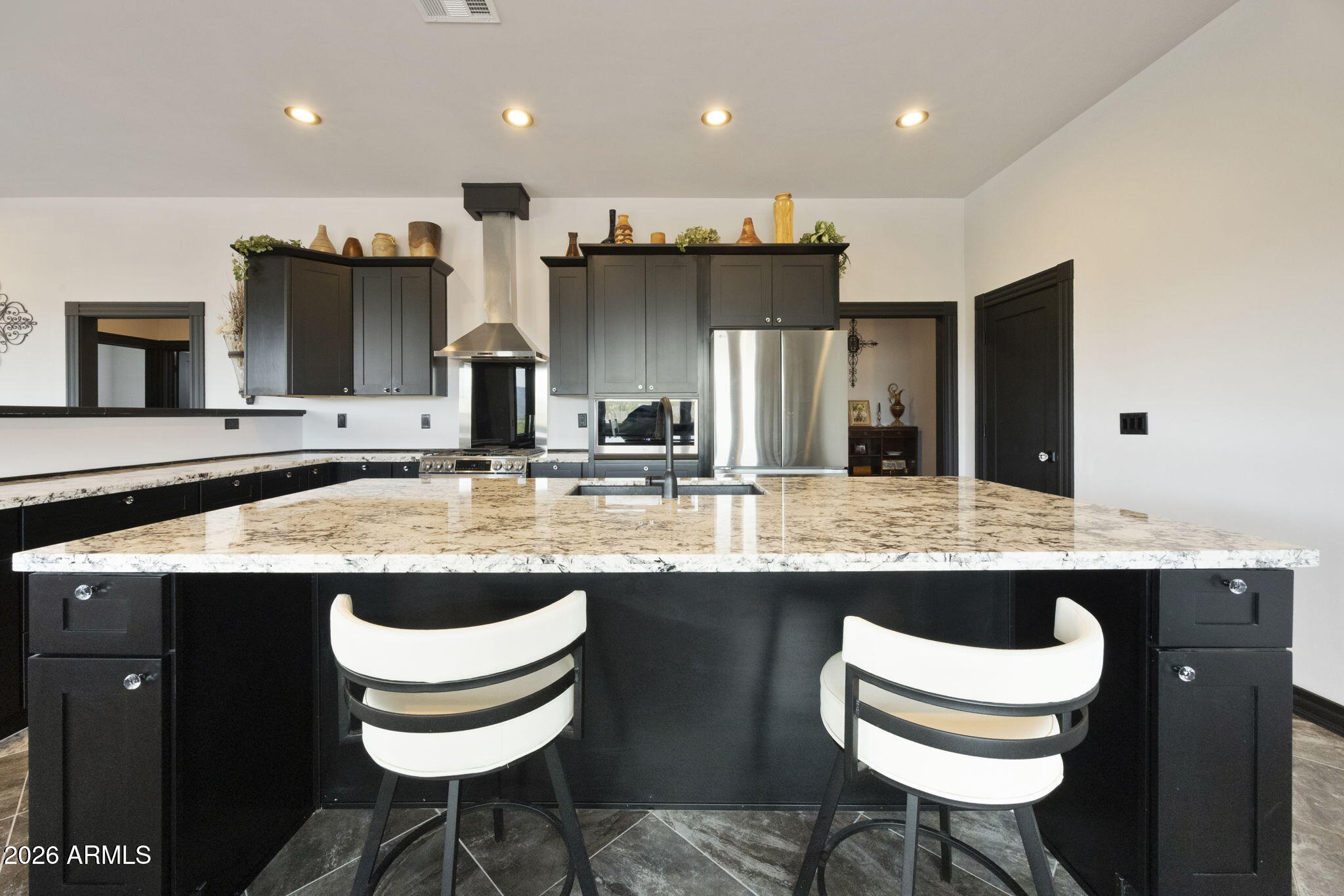 1008 W HONDA BOW Road
