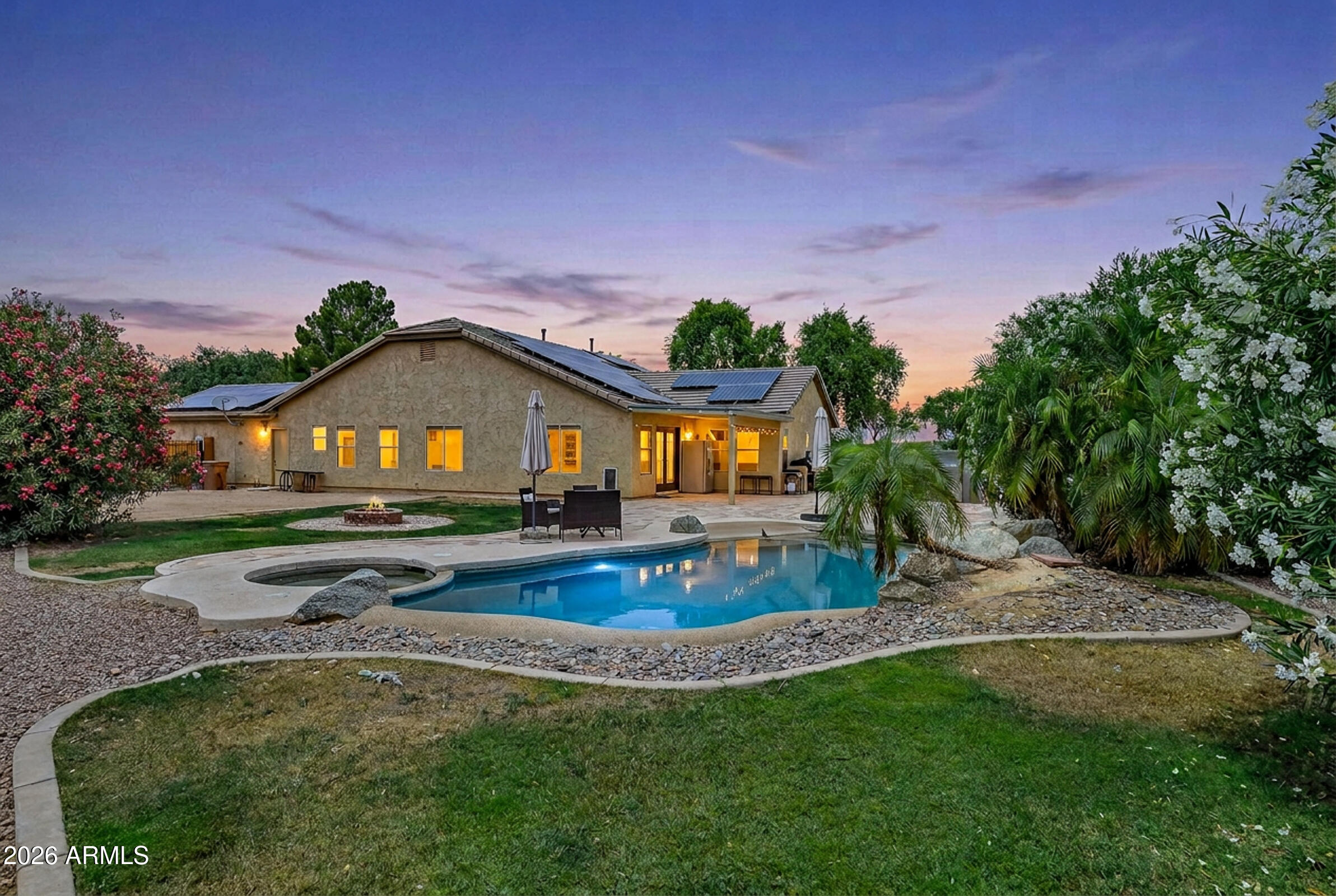 Search Homes 2 2461 W GOLDMINE MOUNTAIN Drive