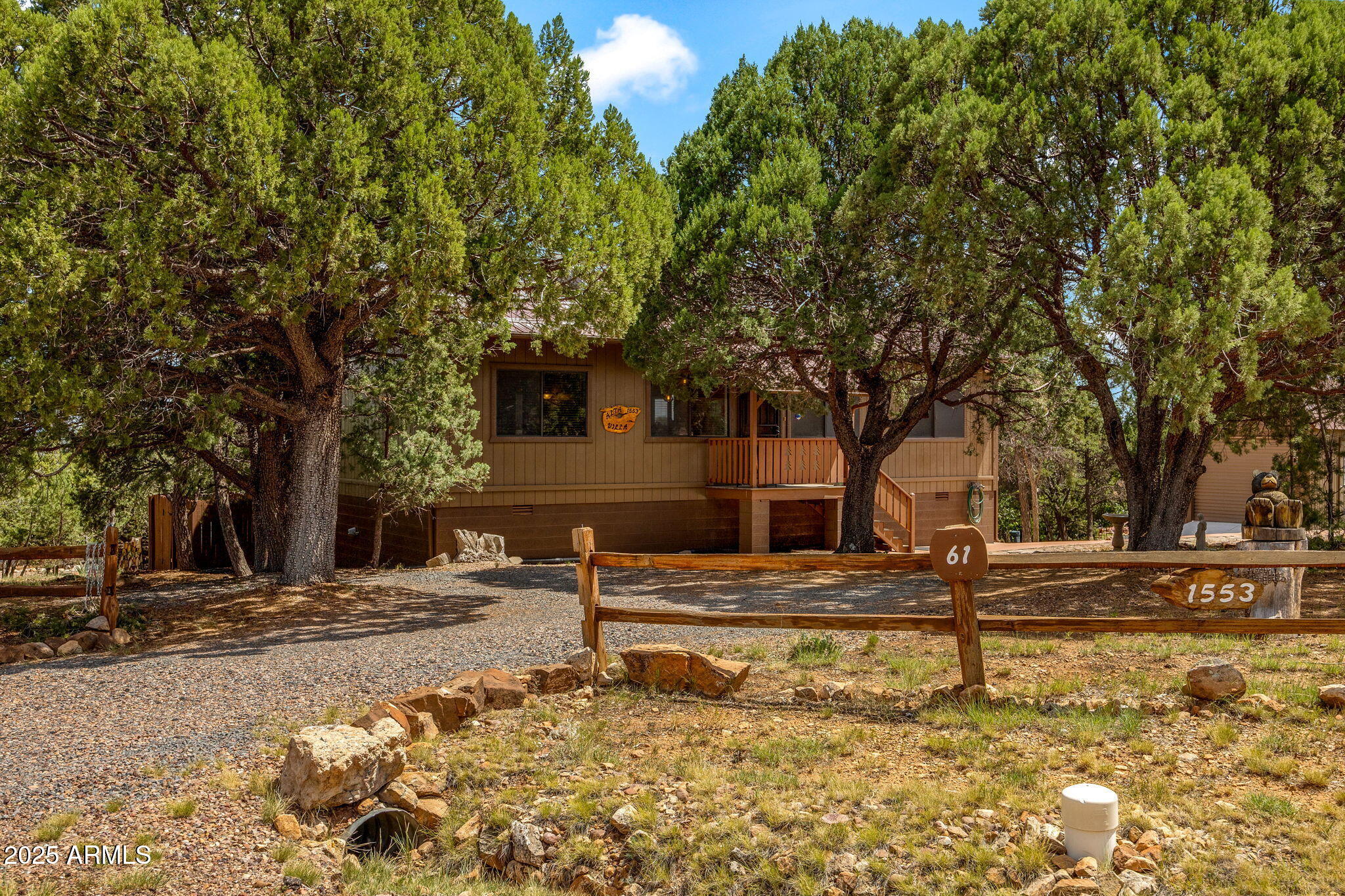 1553 GREEN HAVEN Circle