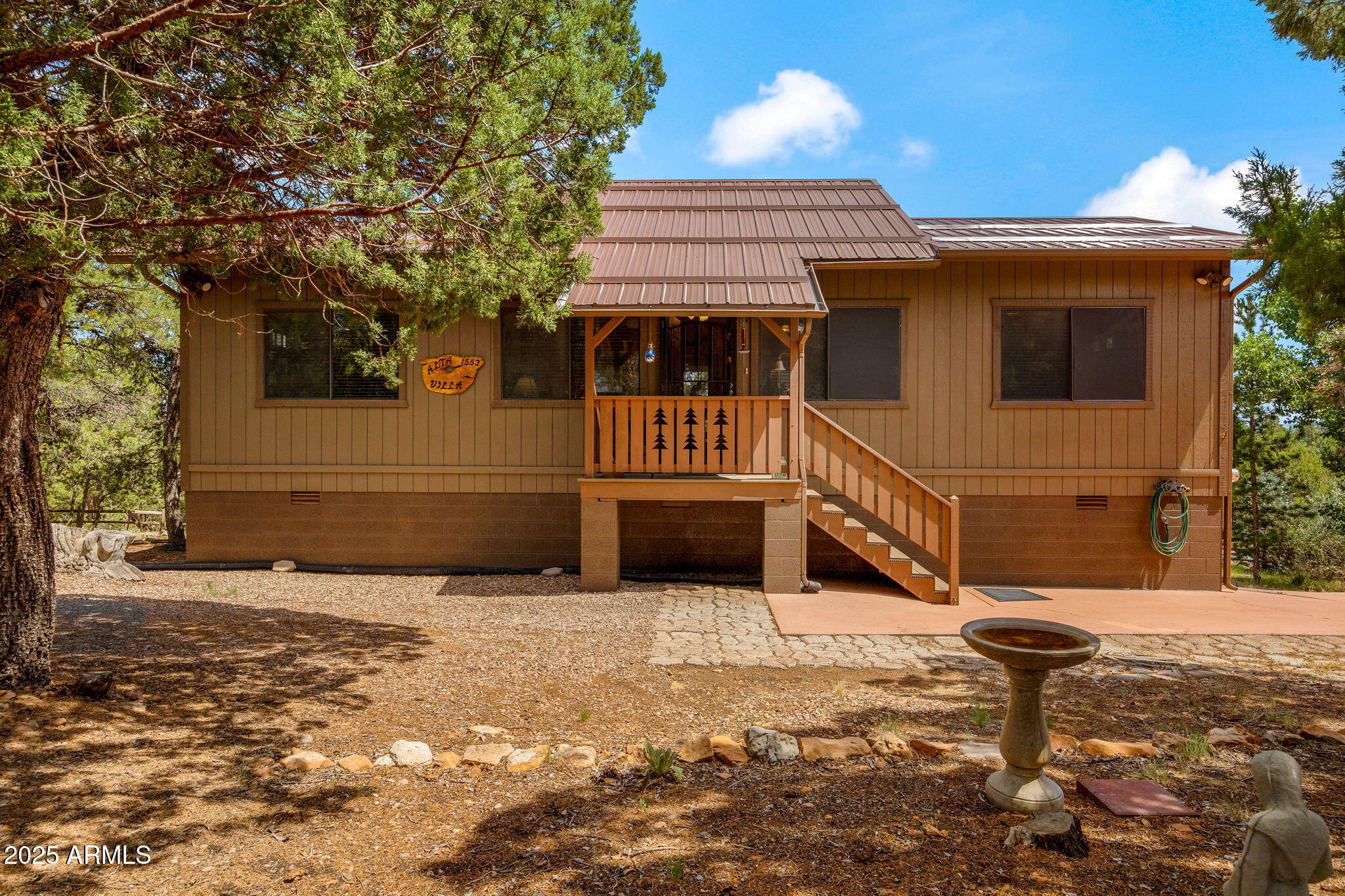 1553 GREEN HAVEN Circle