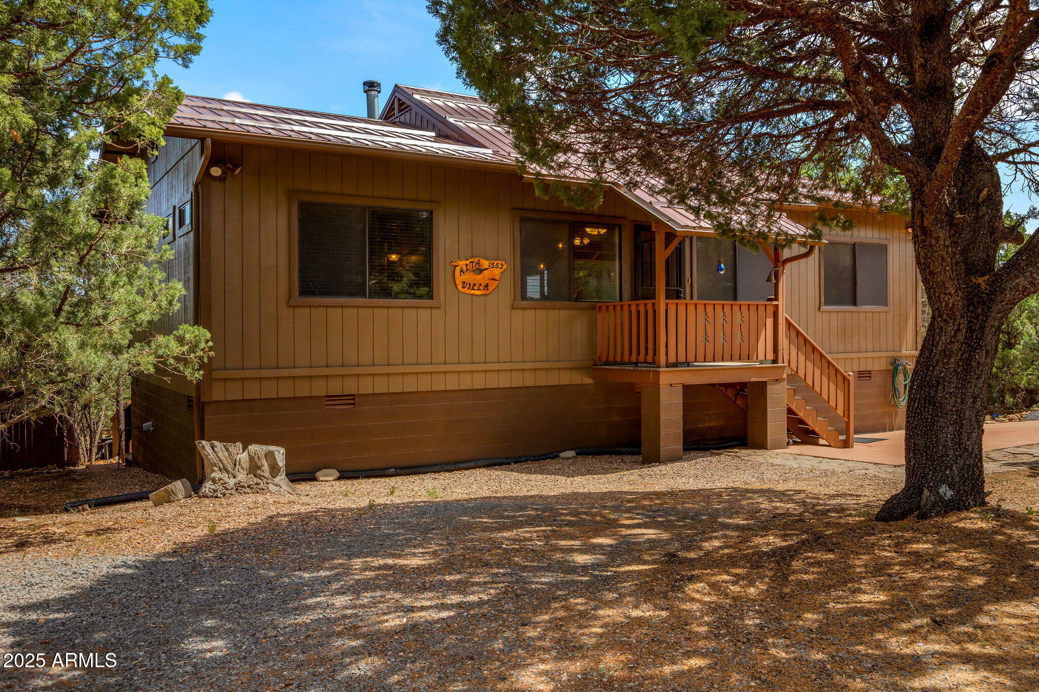1553 GREEN HAVEN Circle