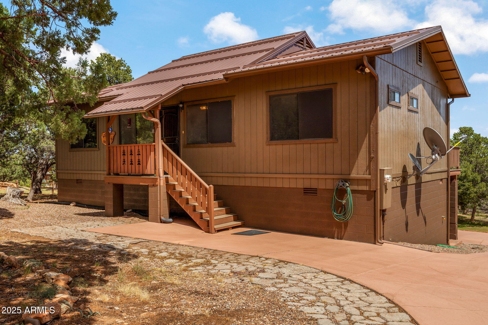 1553 GREEN HAVEN Circle