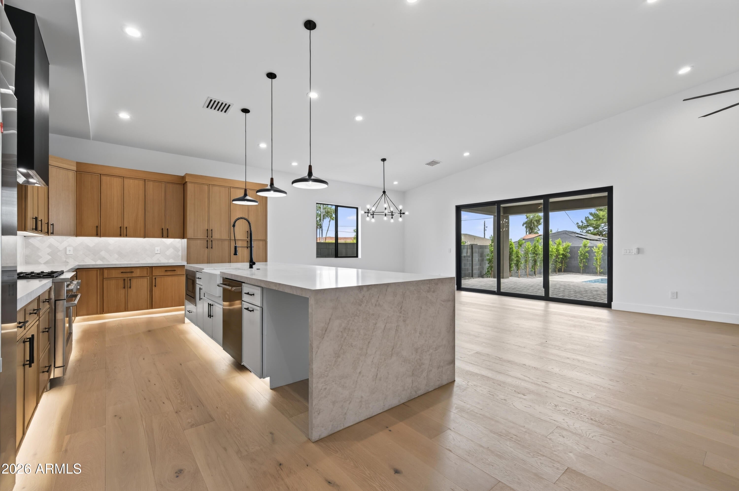 1335 E KALER Drive