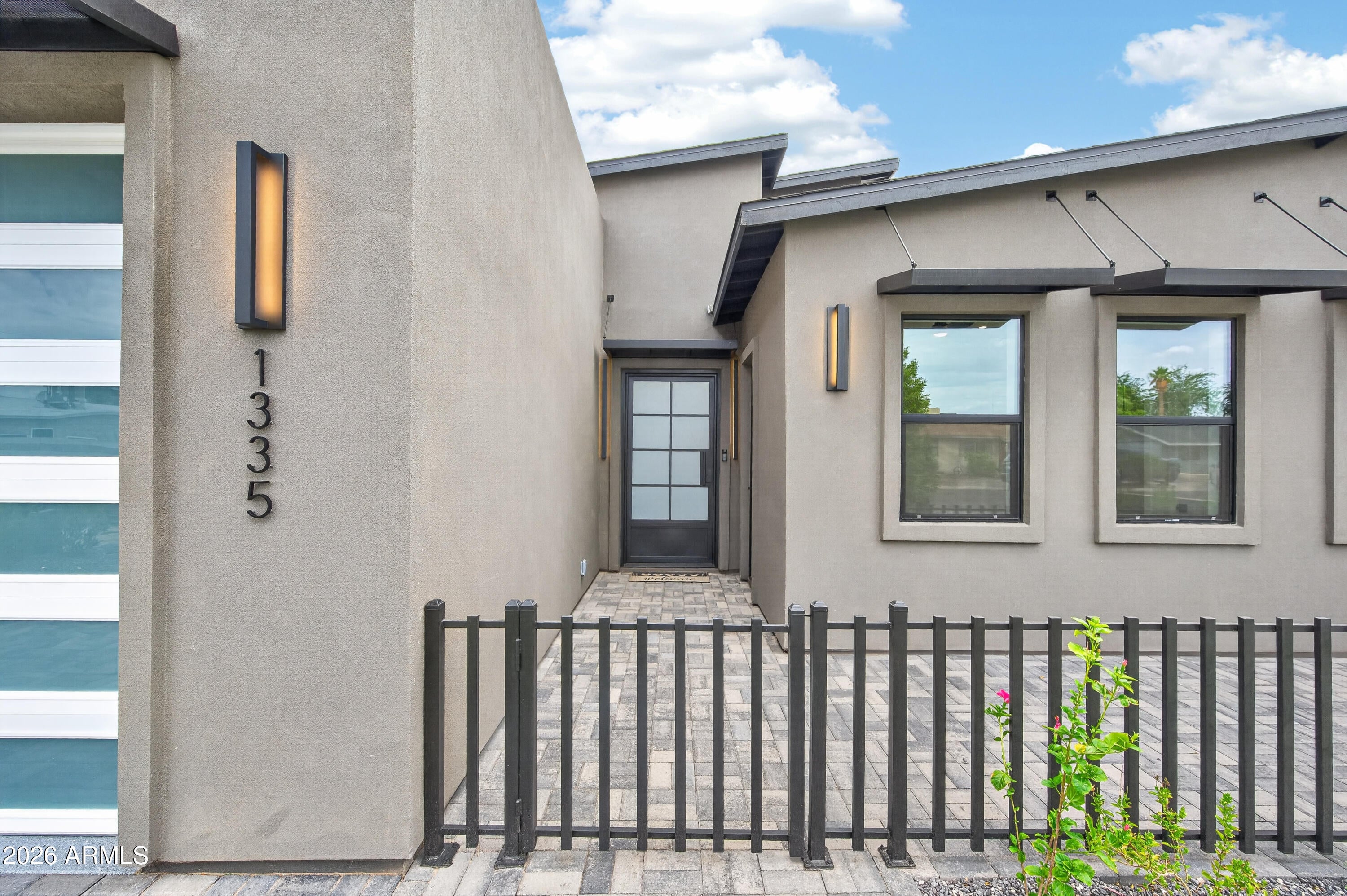 1335 E KALER Drive