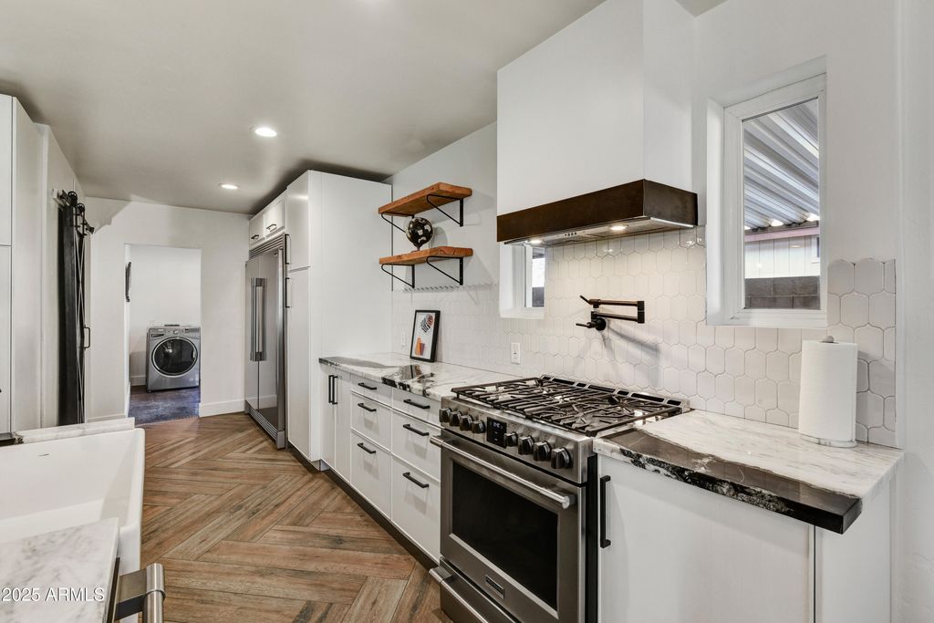 Photo of 1735 W Mitchell Drive, Phoenix, AZ 85015 (MLS # 6951915)