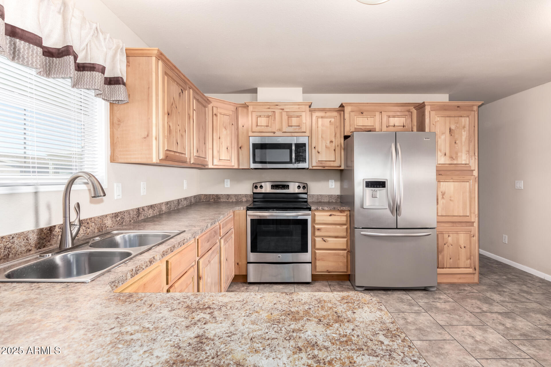 2650 W UNION HILLS Drive 231