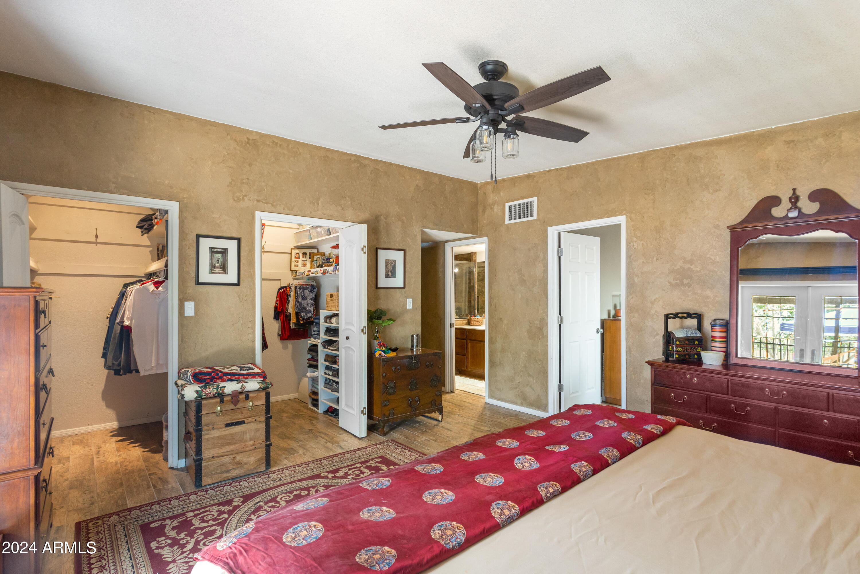 TOWN & COUNTRY ESTATES 6 - Residential