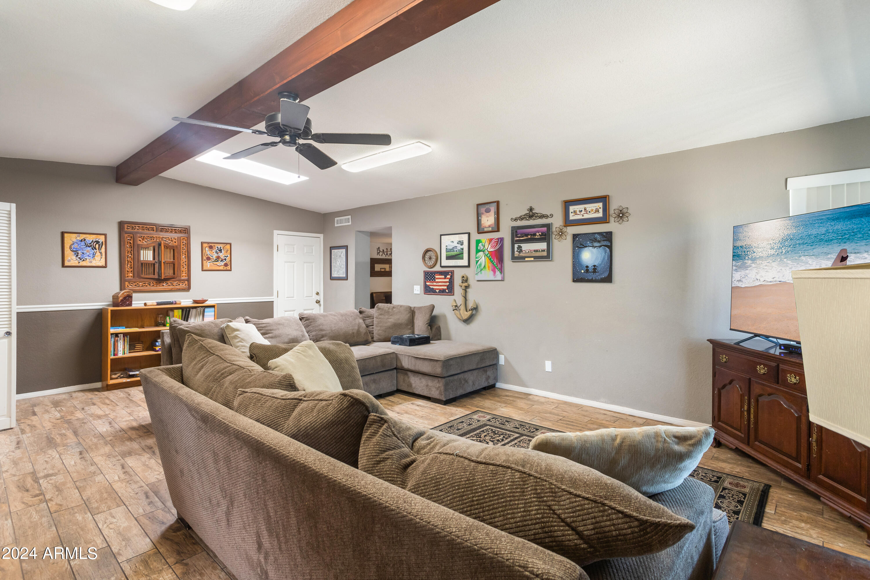 TOWN & COUNTRY ESTATES 6 - Residential