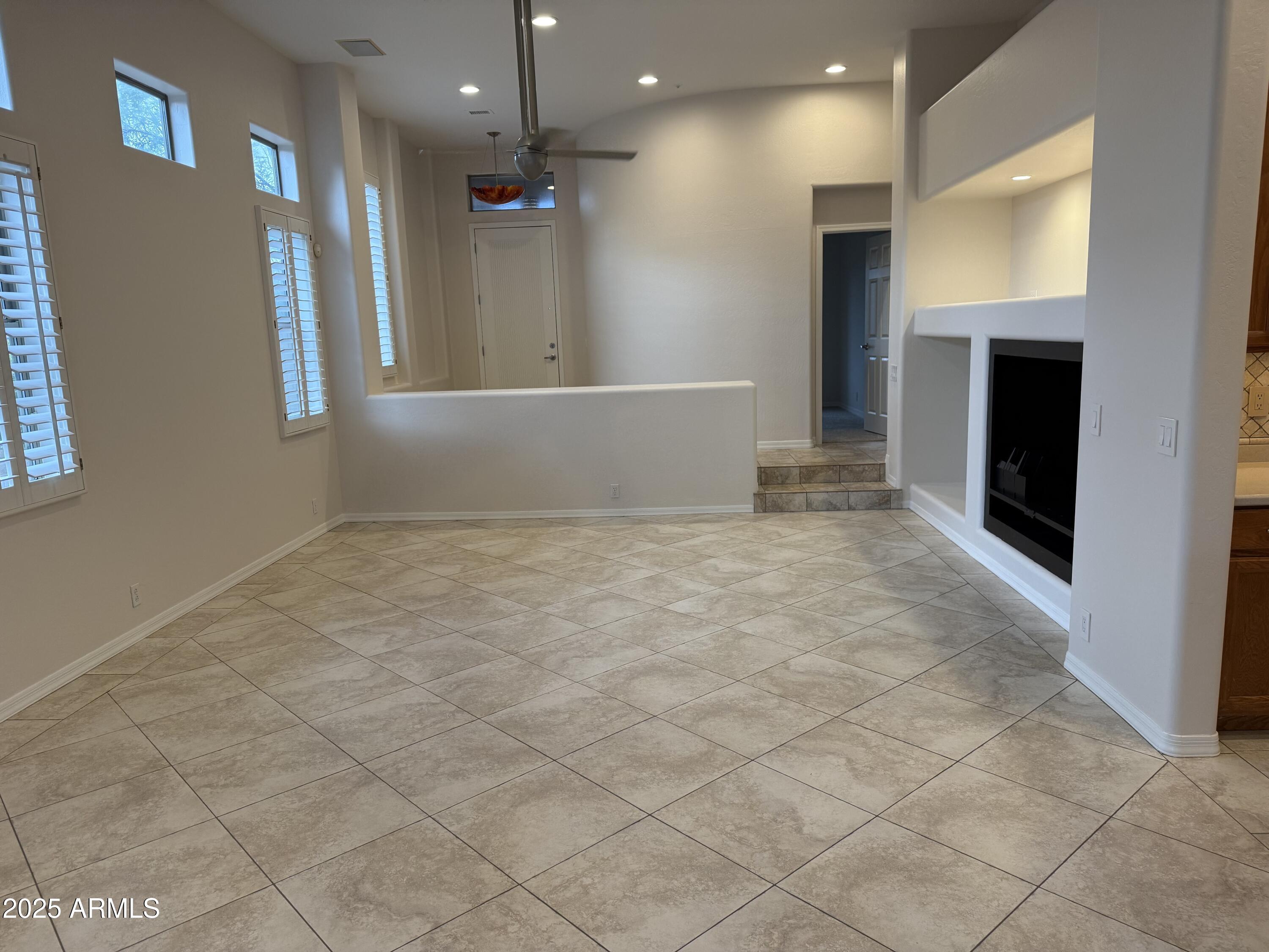 7694 E VIA DEL SOL Drive