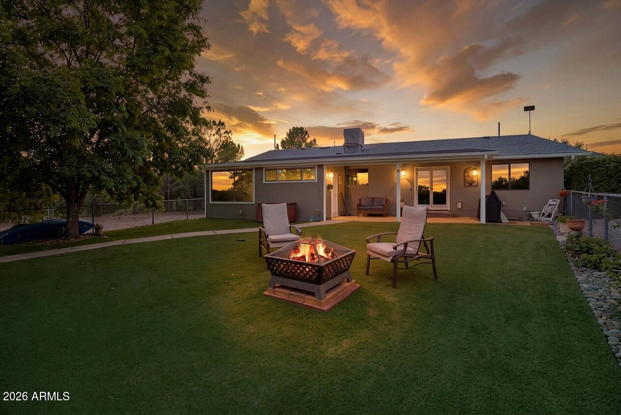 1455 S RAINBOW Drive