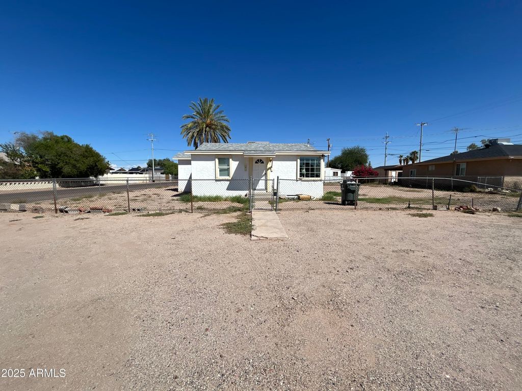 Photo of 1010 N Park Avenue, Casa Grande, AZ 85122 (MLS # 6923078)