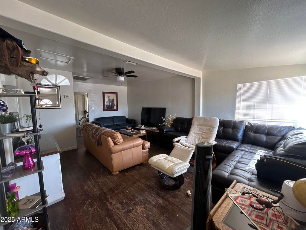 Photo of 1010 N Park Avenue, Casa Grande, AZ 85122 (MLS # 6923078)