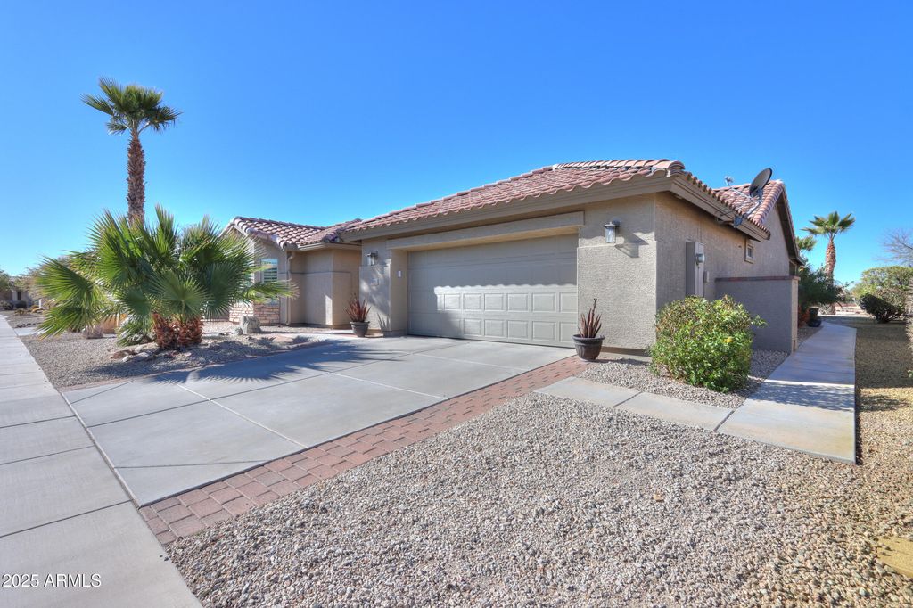 Photo of 9 N Agua Fria Lane, Casa Grande, AZ 85194 (MLS # 6919045)