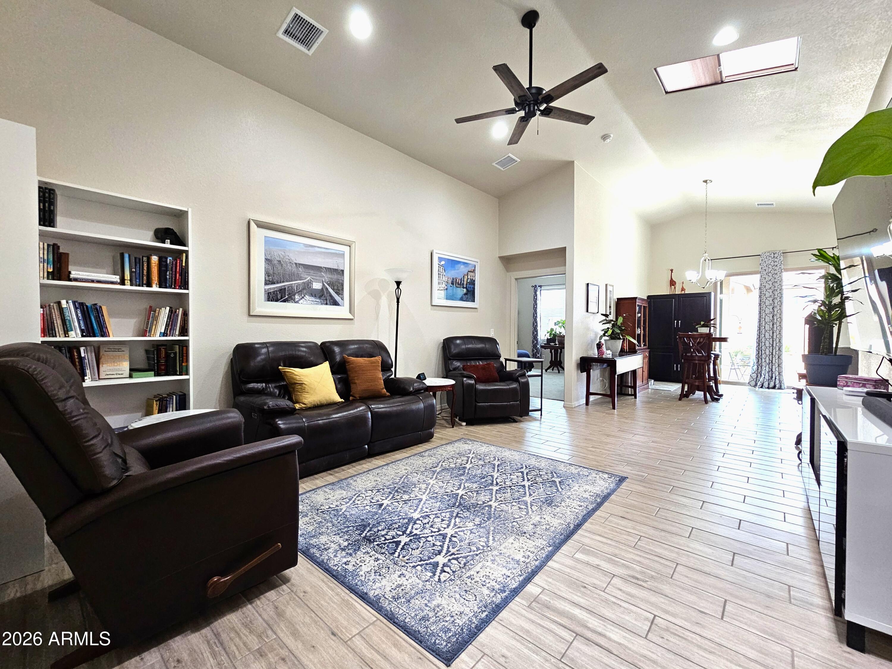 352 BROOKHAVEN Place