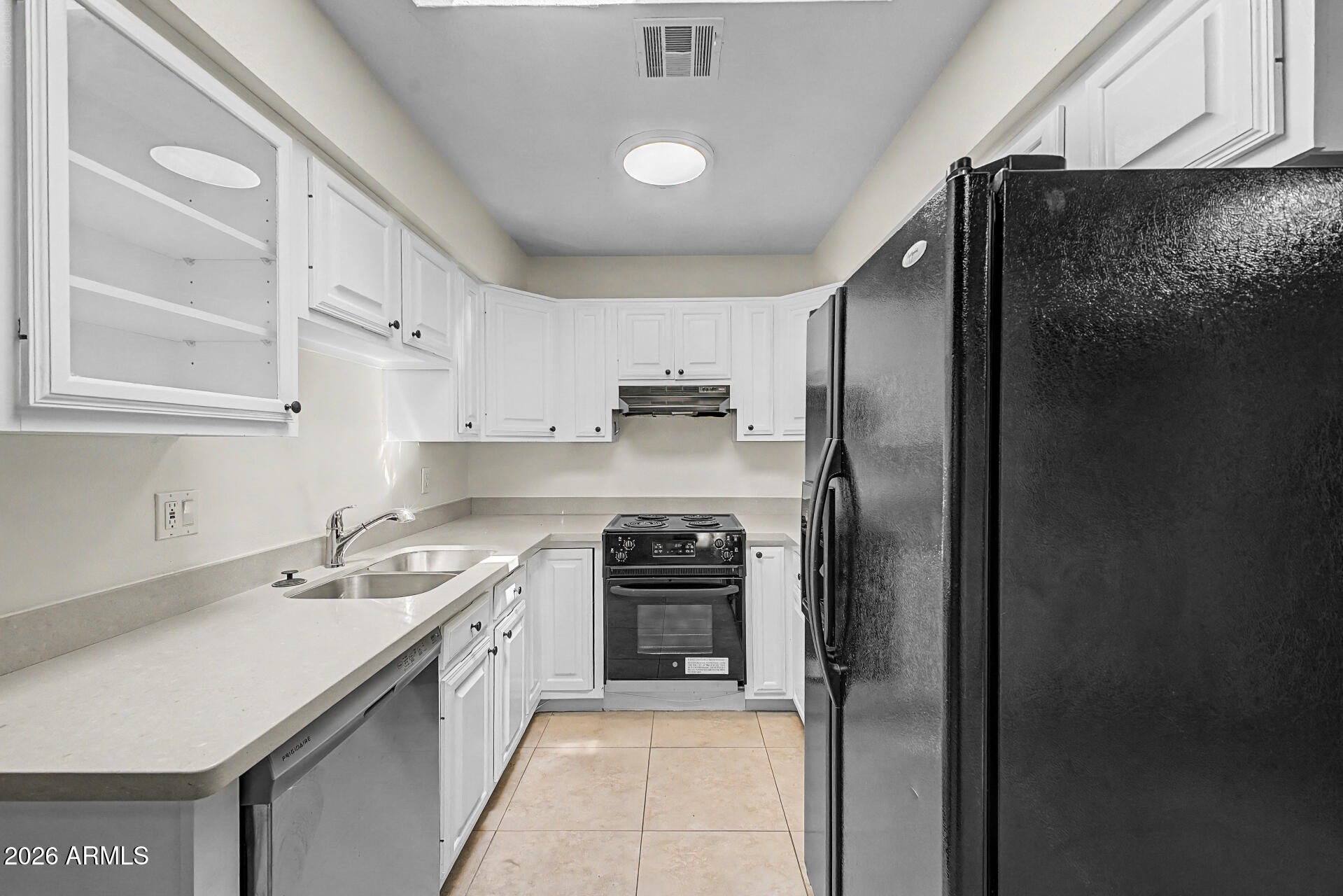 316 W HONONEGH Drive 6