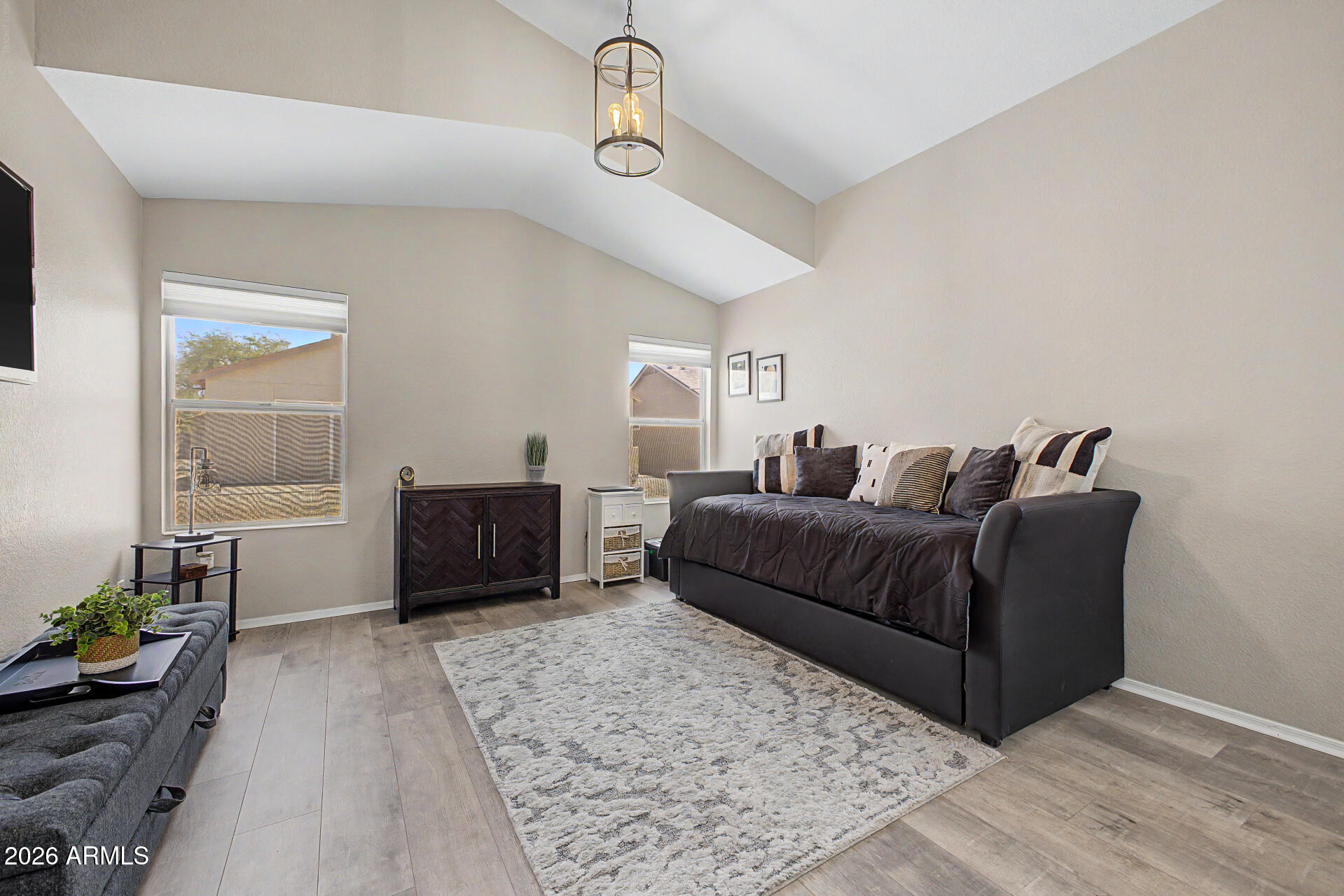 SUNBIRD UNIT ELEVEN - Residential