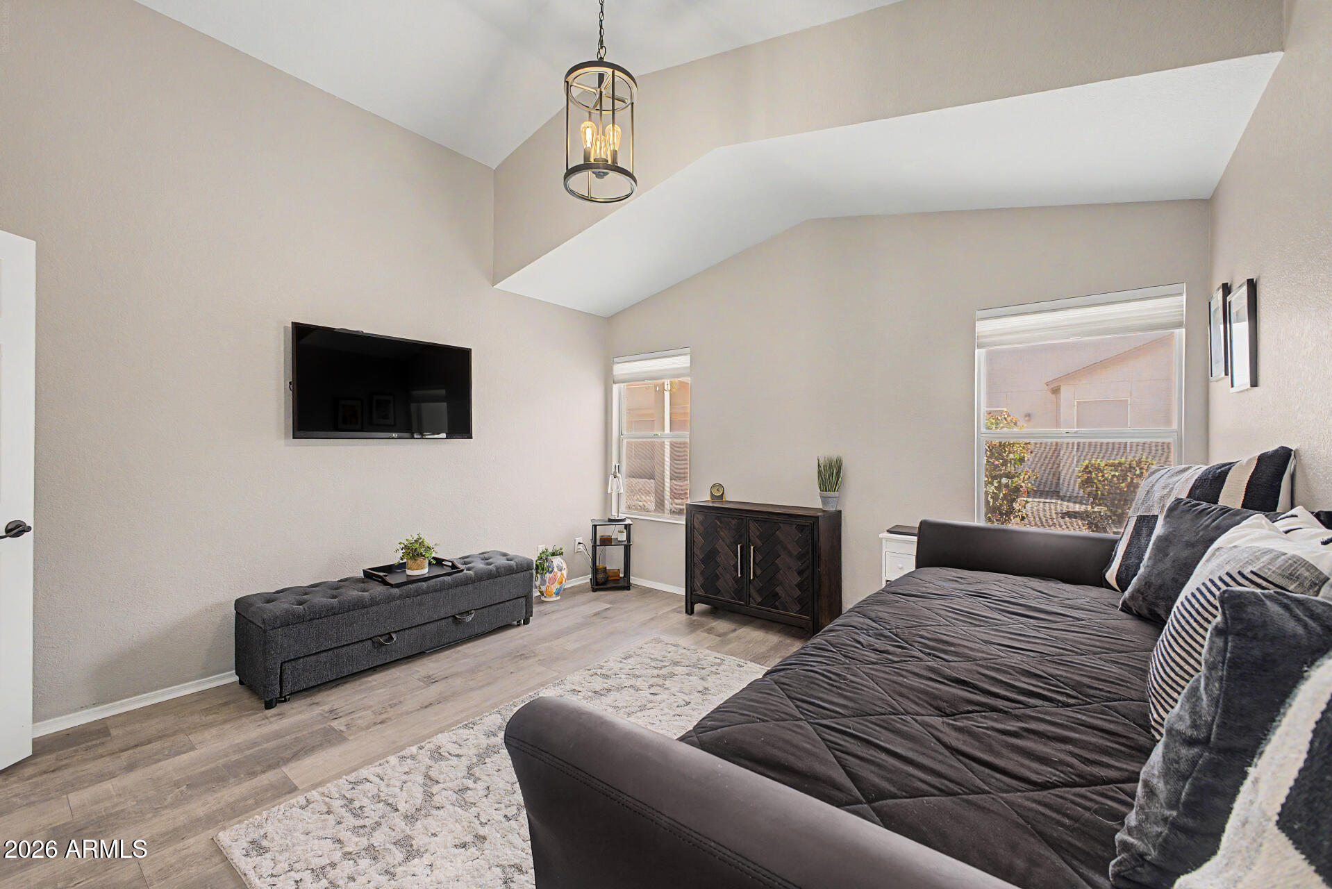 SUNBIRD UNIT ELEVEN - Residential