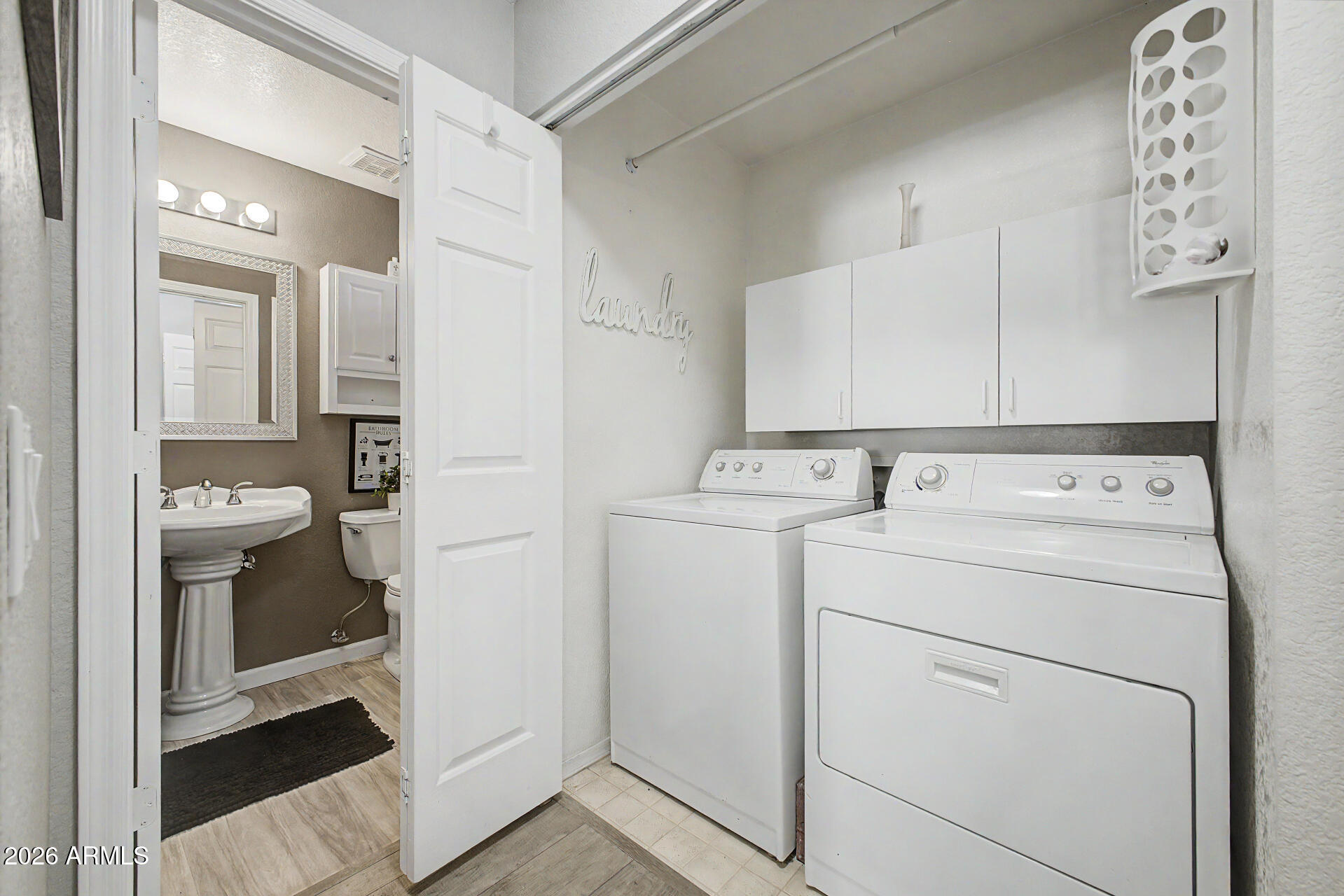SUNBIRD UNIT ELEVEN - Residential