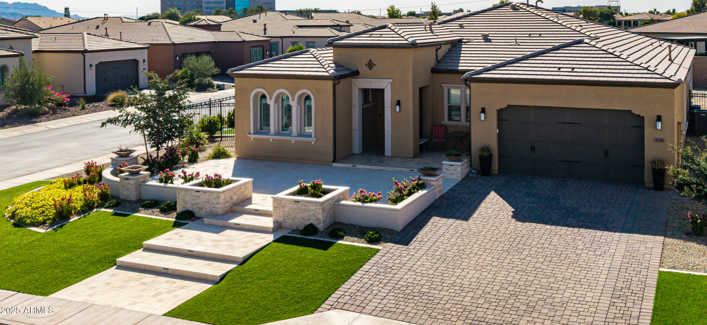 338 E BITTERCRESS Avenue