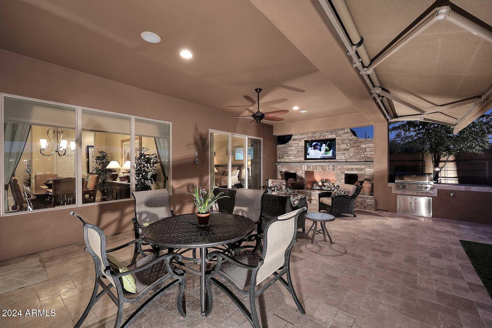 Cave Creek, Arizona 85331, United States, 3 Bedrooms Bedrooms, ,3 BathroomsBathrooms,Residential,Pending,21621