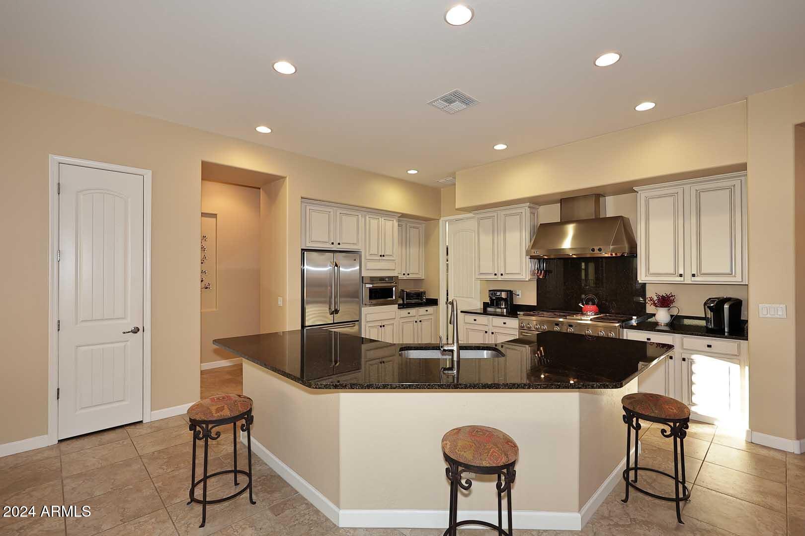 Cave Creek, Arizona 85331, United States, 3 Bedrooms Bedrooms, ,3 BathroomsBathrooms,Residential,Pending,21621