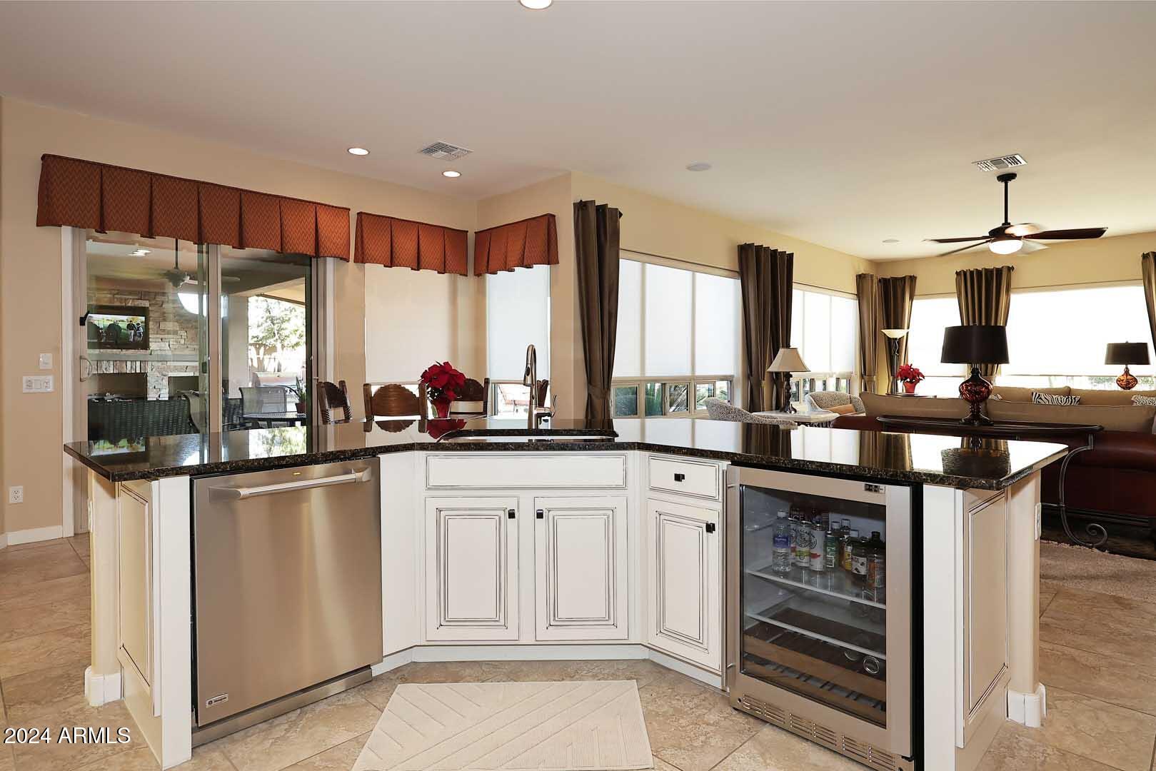 Cave Creek, Arizona 85331, United States, 3 Bedrooms Bedrooms, ,3 BathroomsBathrooms,Residential,Pending,21621