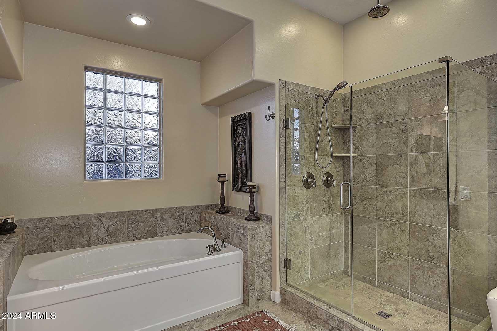 Cave Creek, Arizona 85331, United States, 3 Bedrooms Bedrooms, ,3 BathroomsBathrooms,Residential,Pending,21621