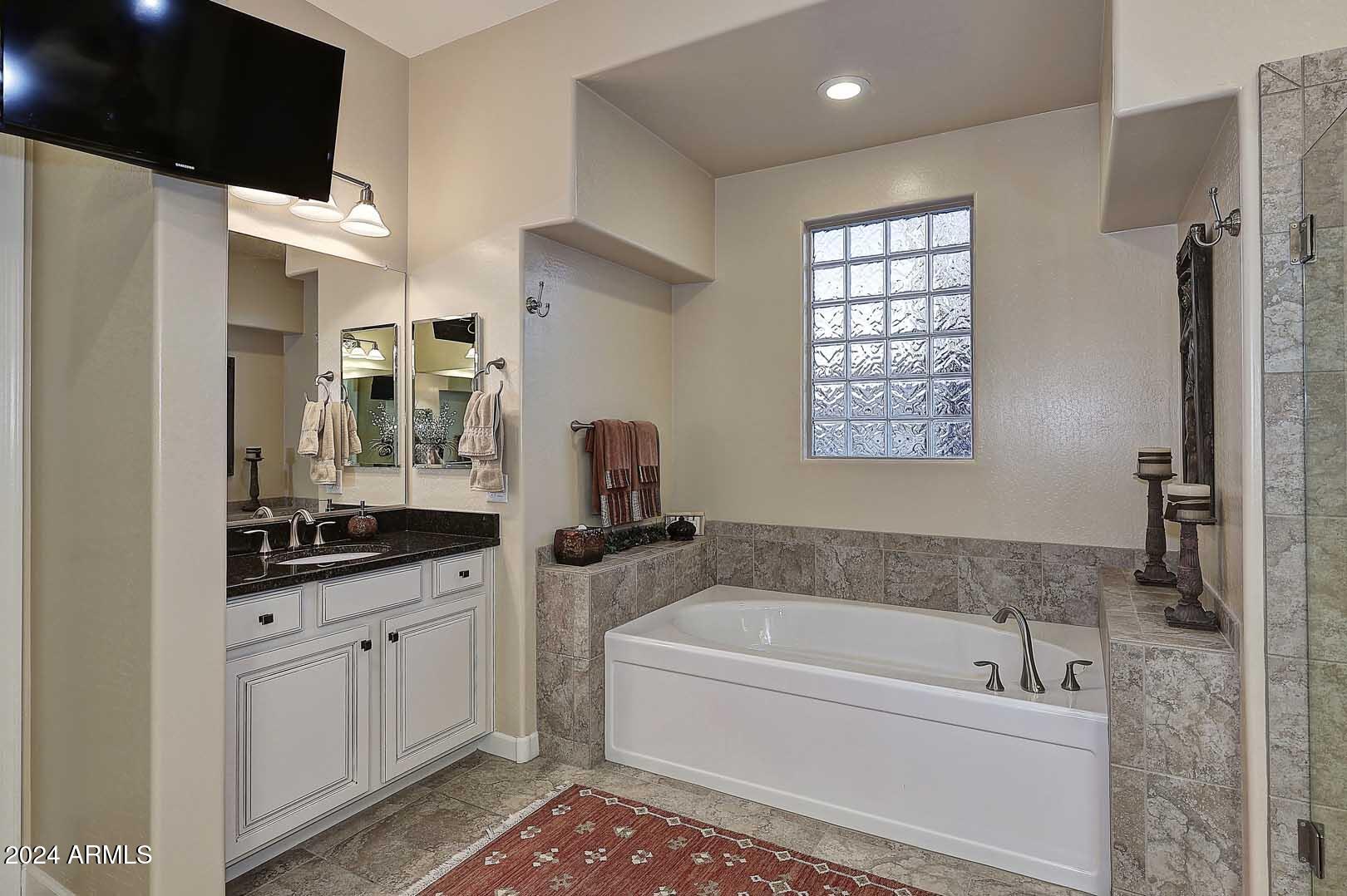 Cave Creek, Arizona 85331, United States, 3 Bedrooms Bedrooms, ,3 BathroomsBathrooms,Residential,Pending,21621