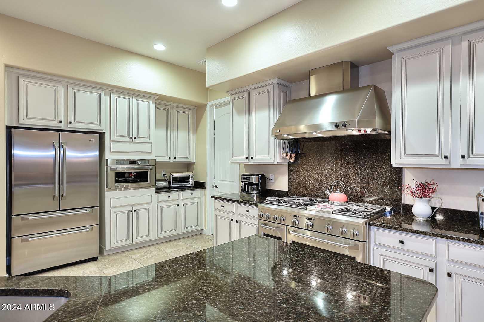 Cave Creek, Arizona 85331, United States, 3 Bedrooms Bedrooms, ,3 BathroomsBathrooms,Residential,Pending,21621