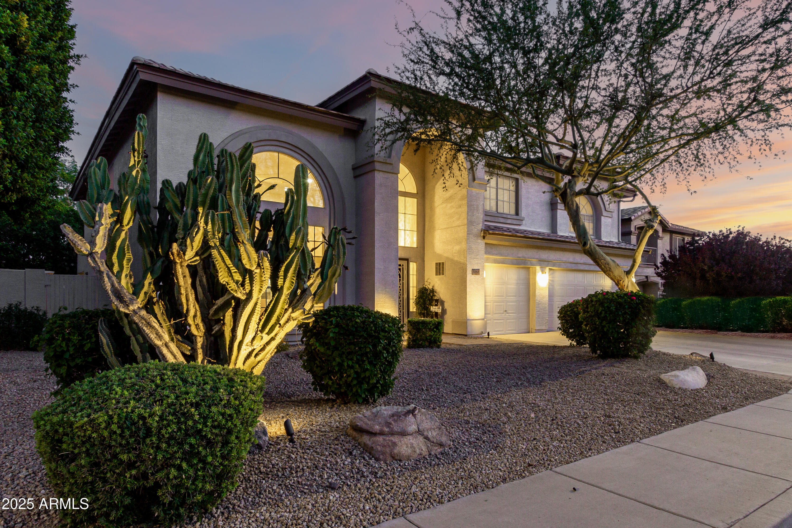 7247 W BUCKSKIN Trail