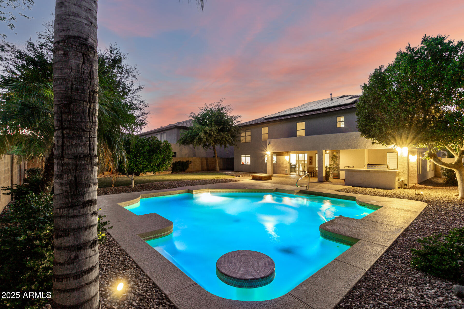7247 W BUCKSKIN Trail
