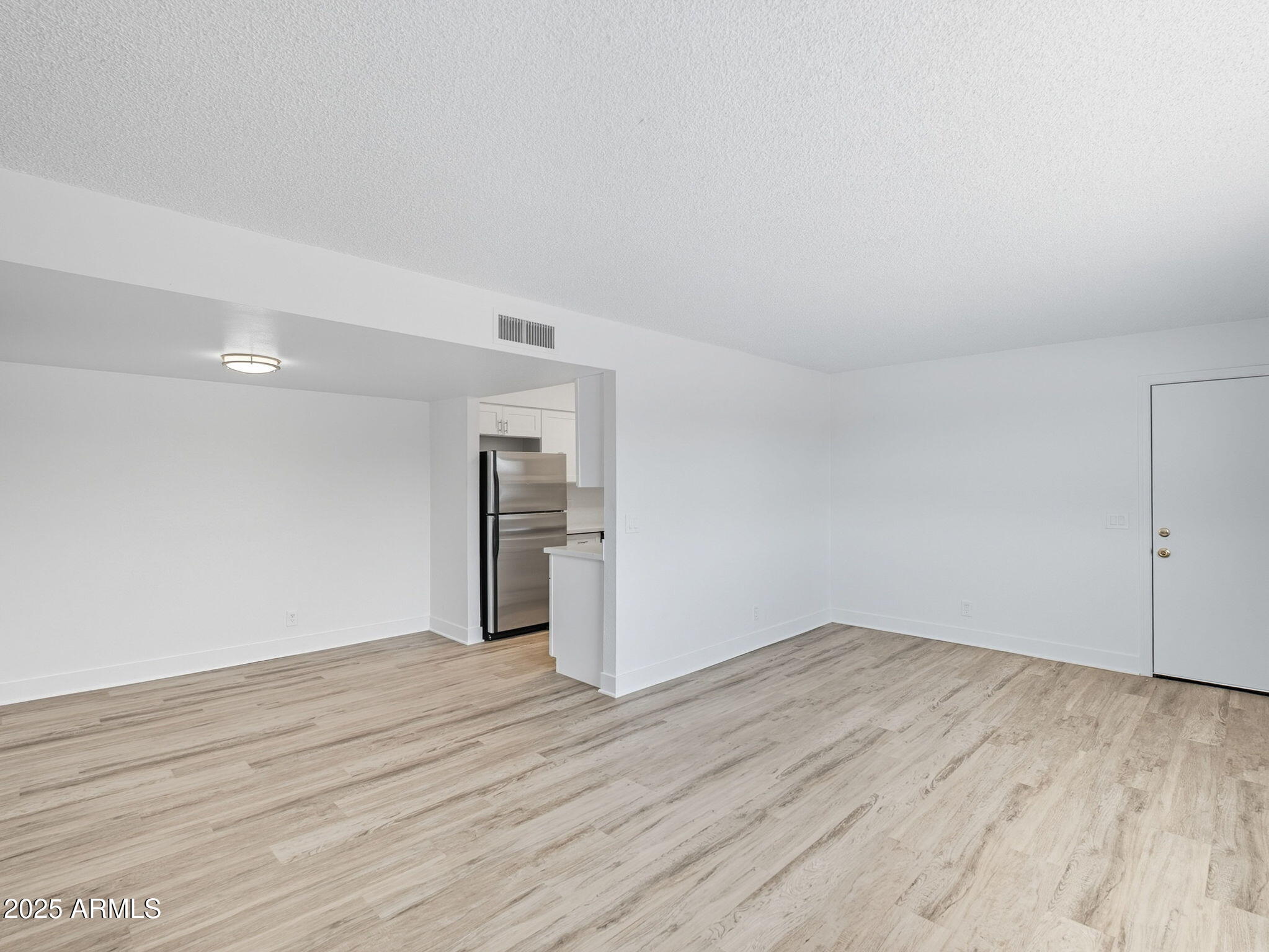 4740 E MORELAND Street