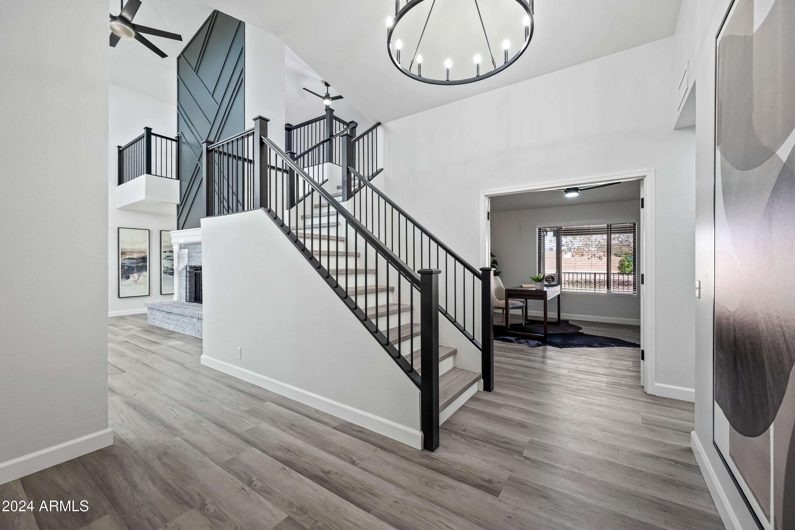 394 E REDFIELD Road