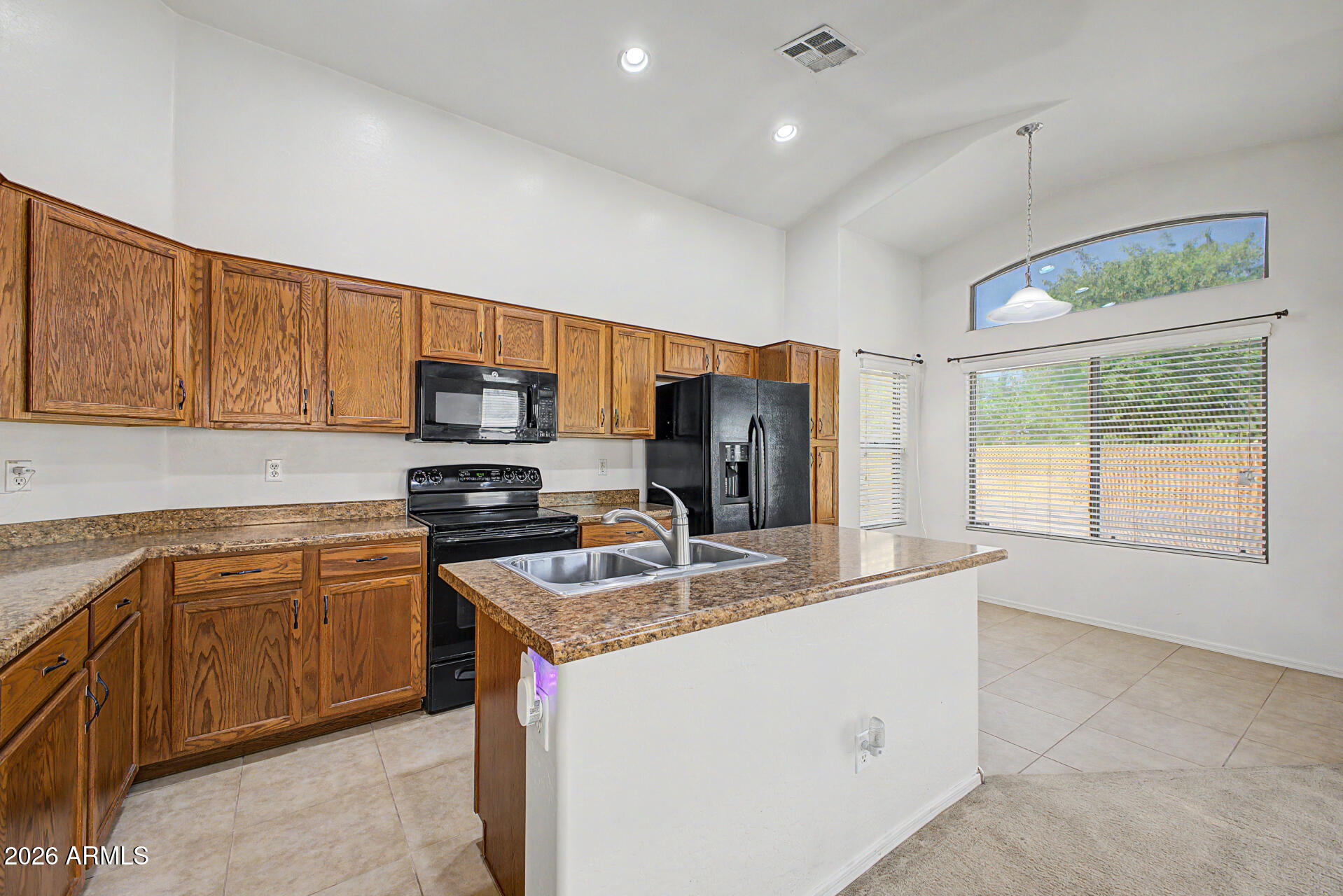 SIERRA COLINA - Residential