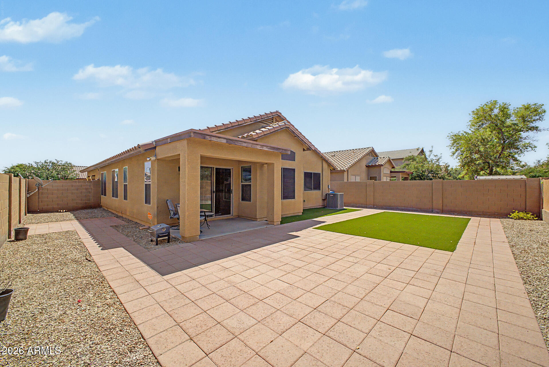 SIERRA COLINA - Residential
