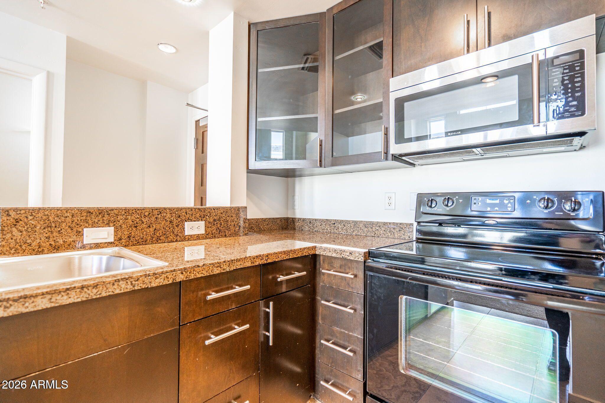 MCKINLEY CONDOMINIUMS AMD - Residential