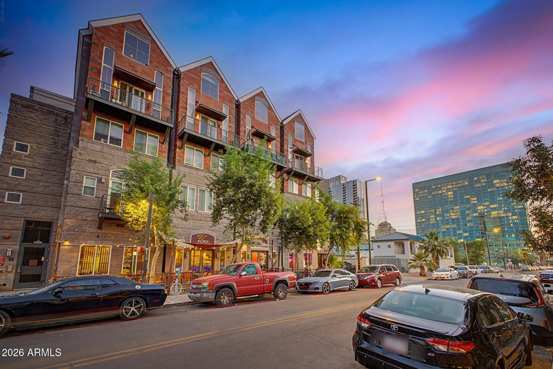 MCKINLEY CONDOMINIUMS AMD - Residential