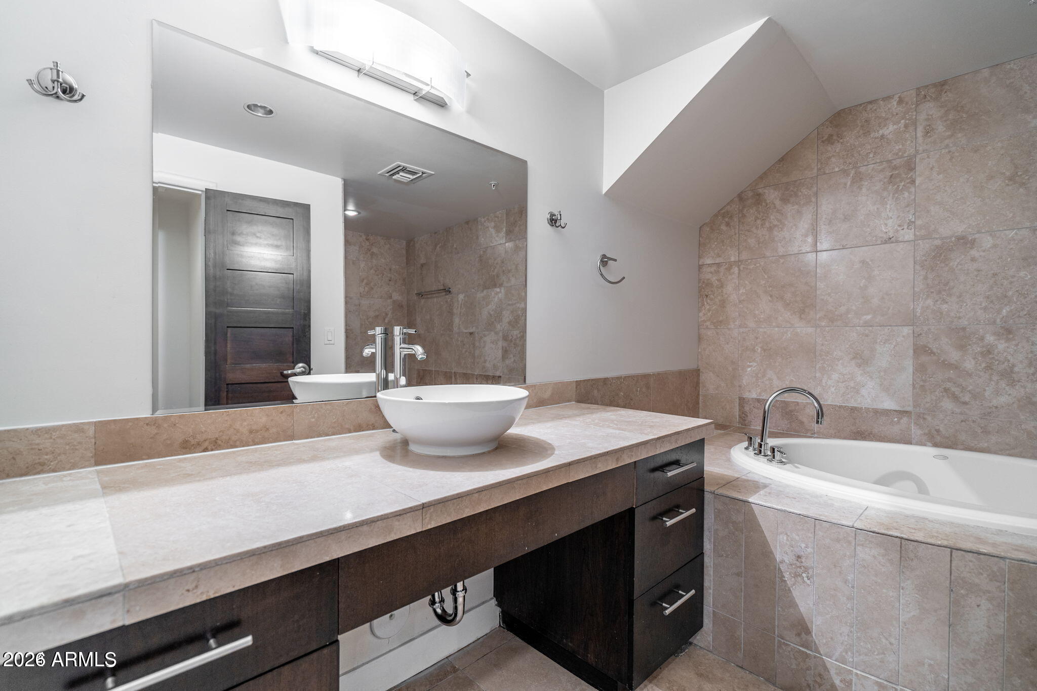 MCKINLEY CONDOMINIUMS AMD - Residential