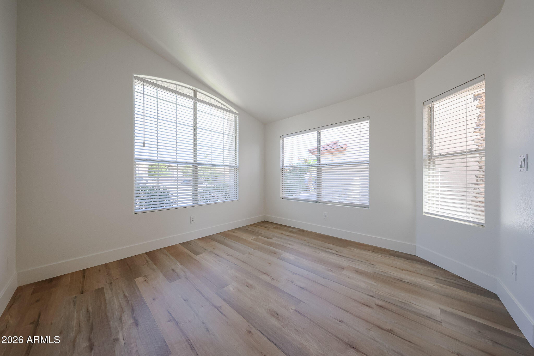 1183 W BLUEBIRD Drive