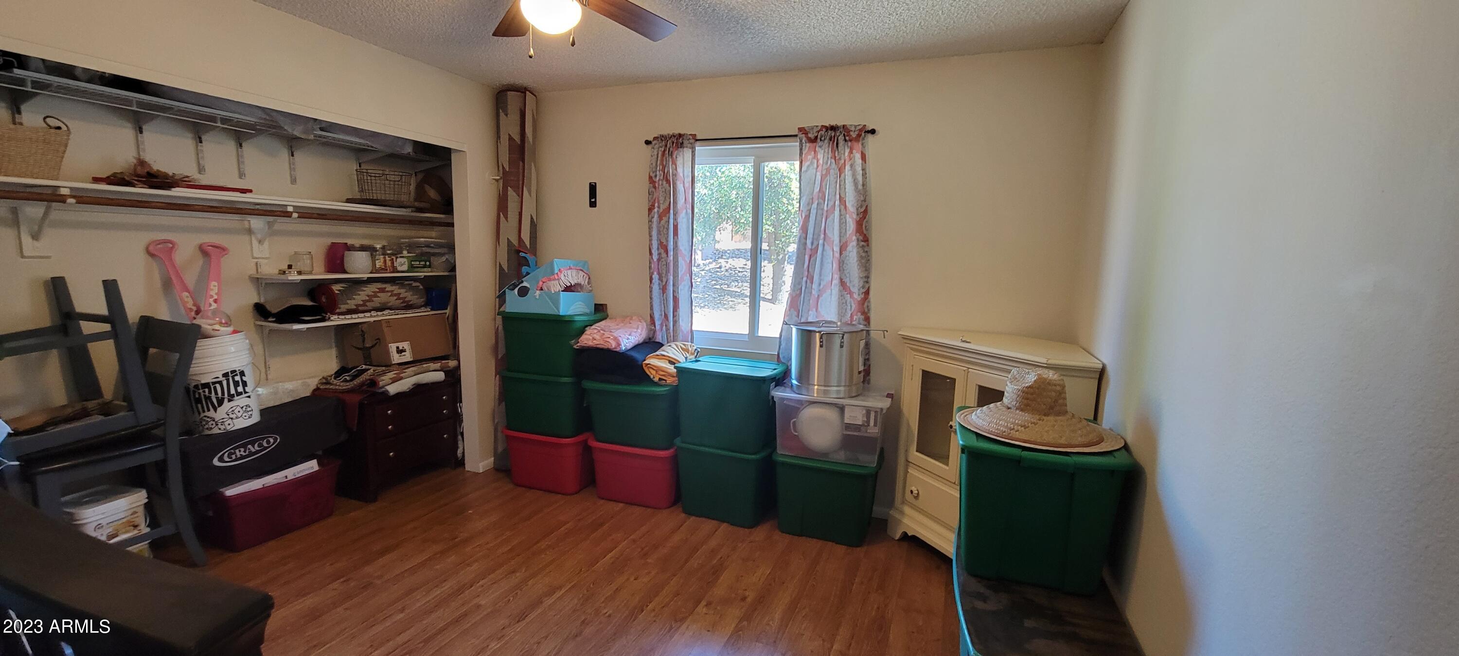TRACT UNIT 115 AMD - Residential