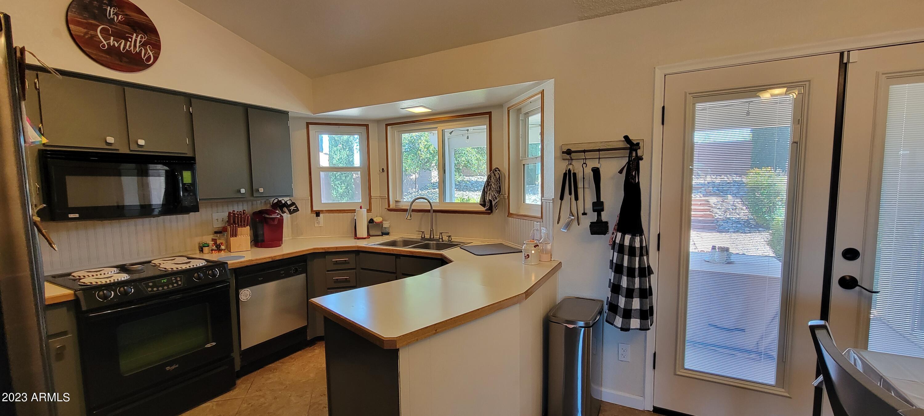 TRACT UNIT 115 AMD - Residential