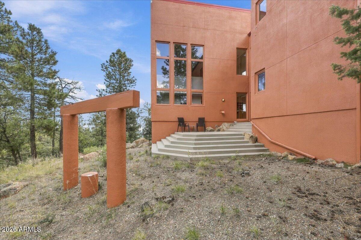 8250 S SNOWDRIFT MINE Road