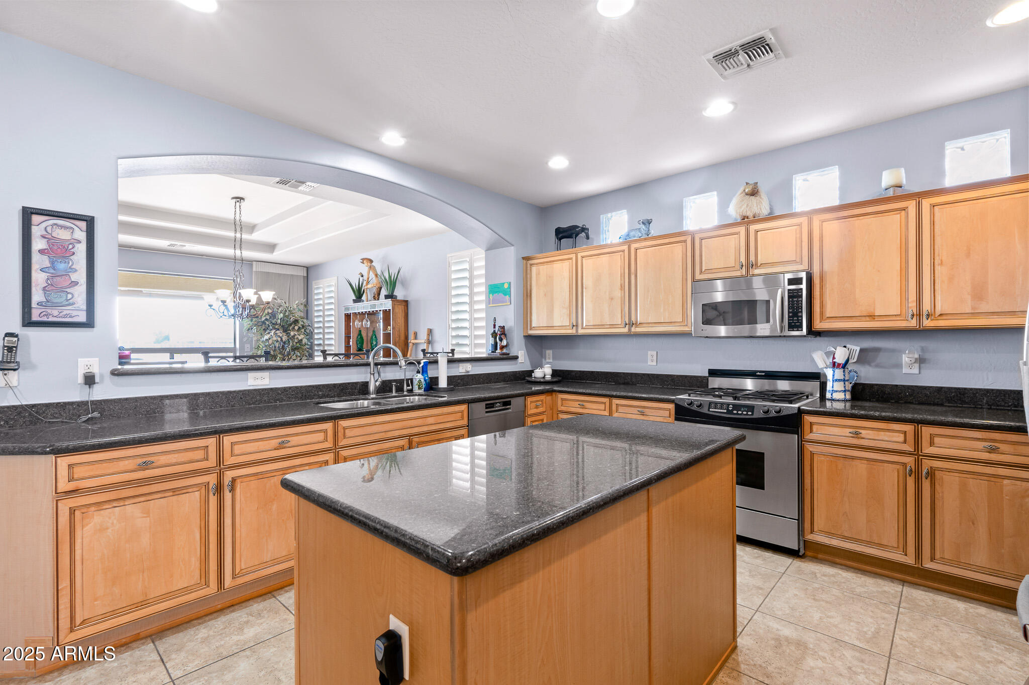 24528 S LAKEWAY Circle SW