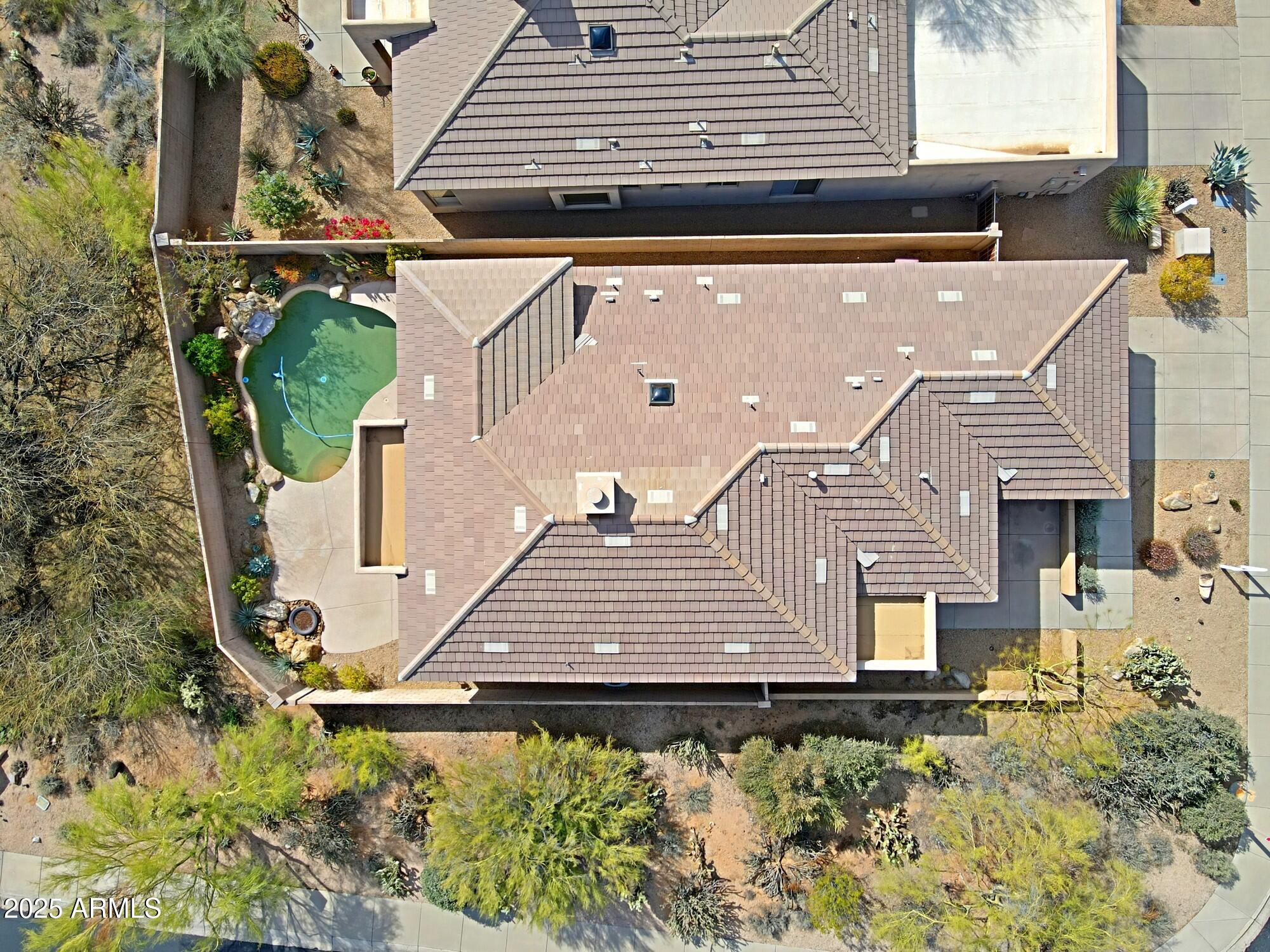 6827 E EAGLE FEATHER Road