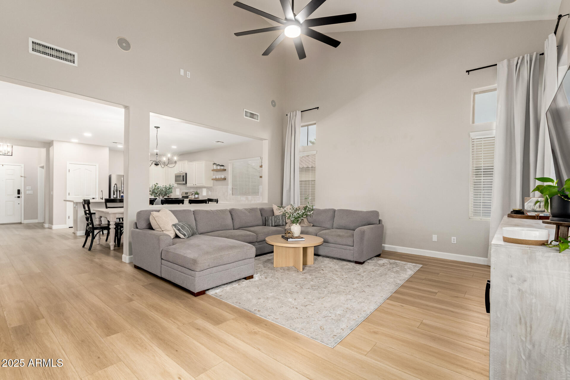 3266 E ISAIAH Court
