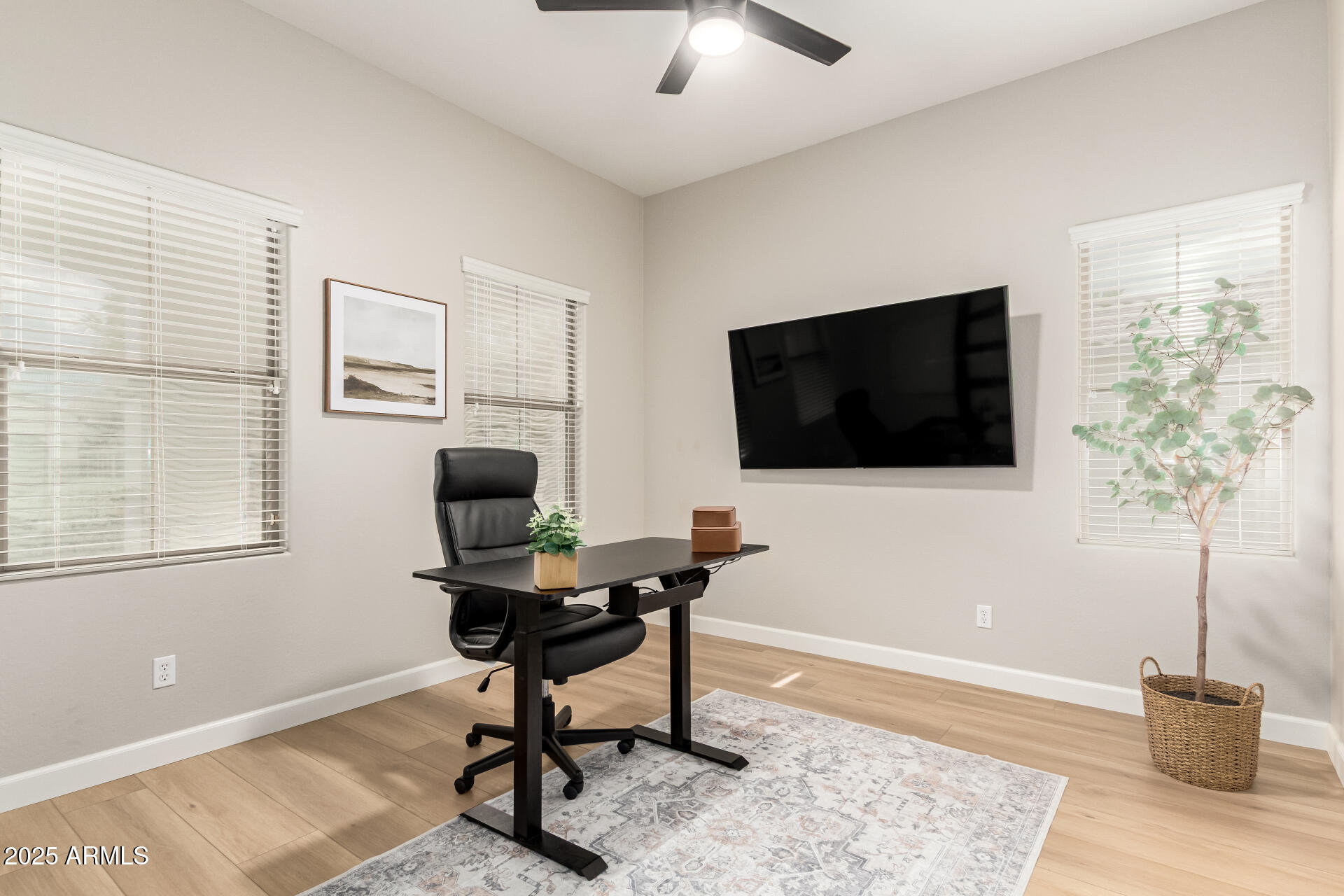3266 E ISAIAH Court